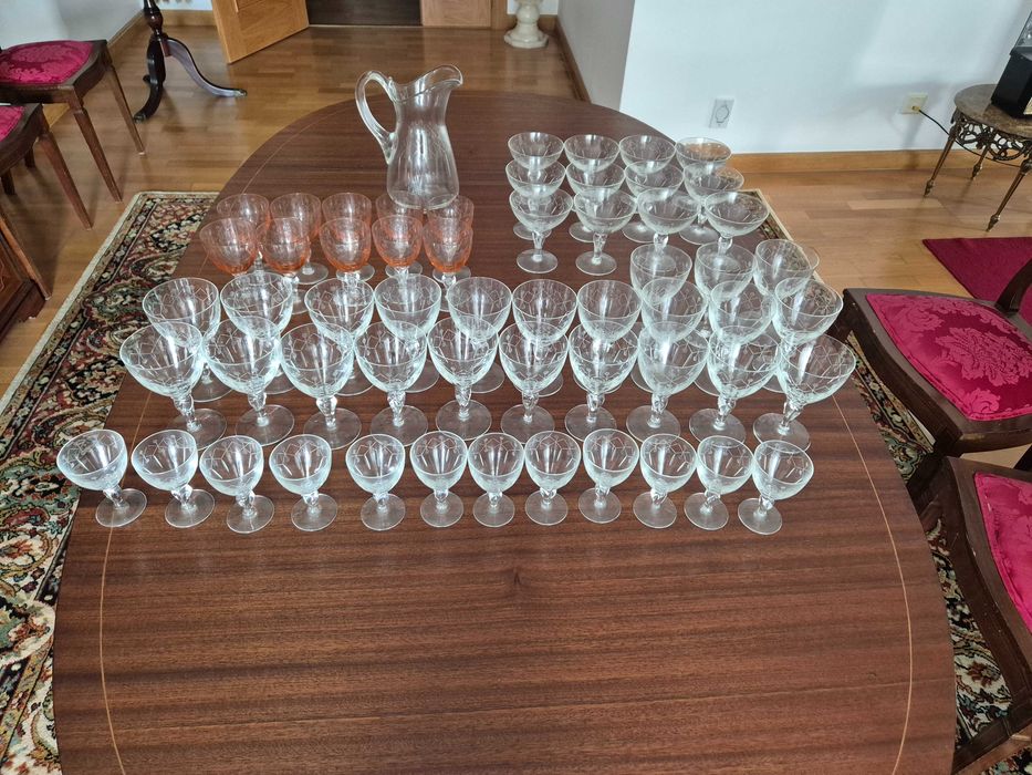 Serviço de Cristal Vintage – Padrão Geométrico Lapidado