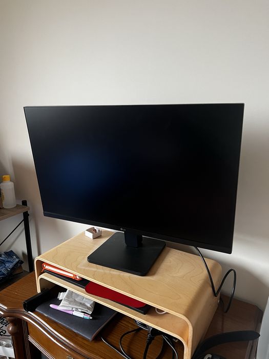 Monitor LG 27” FHD 100Hz IPS AMD FreeSync — Como Novo com Caixa
