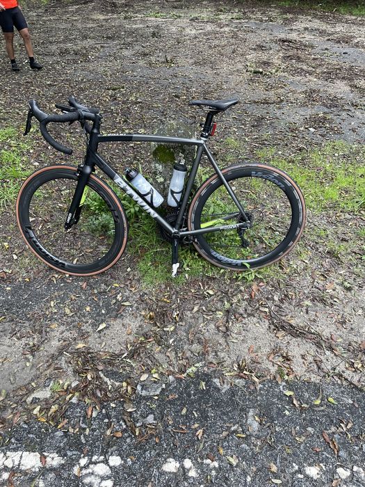 Btwin AF900 - TAM L - bicicleta de estrada