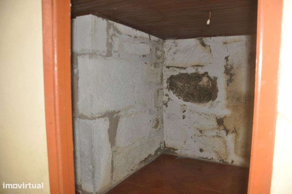 Casa para Restauro em Abação