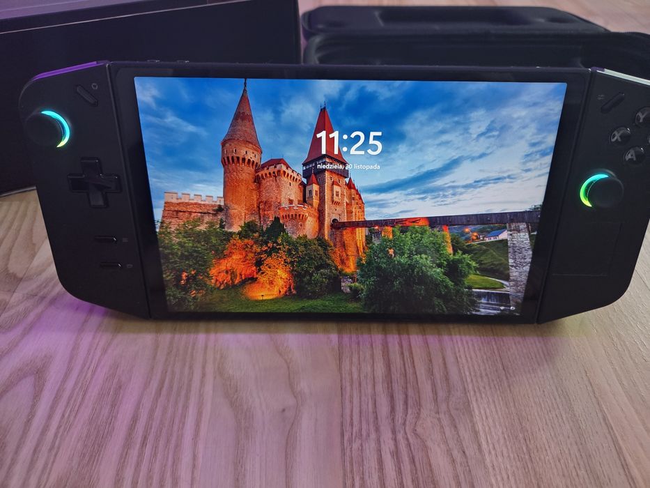 Konsola LENOVO Legion Go