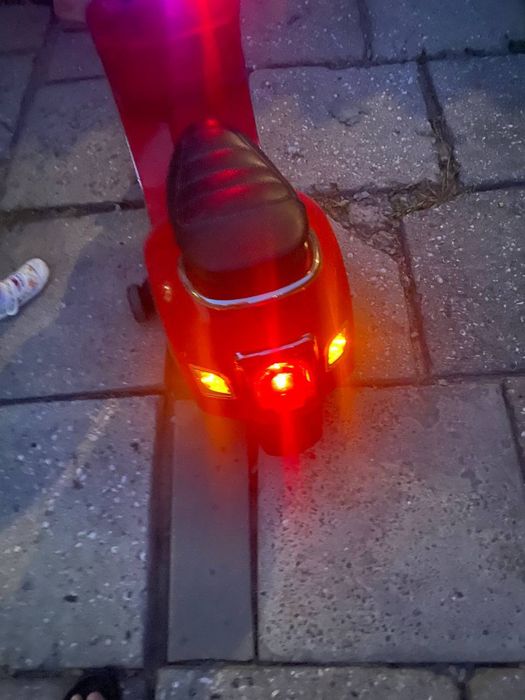 Продам скутер дитячій