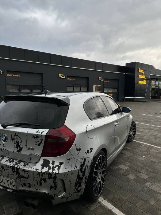 Продам BMW м1 в збереженому стані