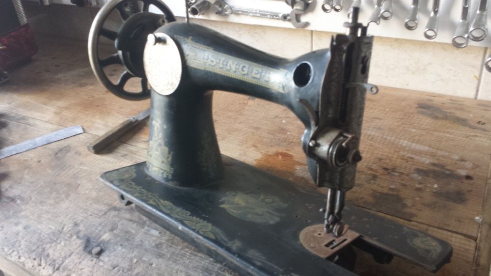 Máquina Costura Singer Antiga