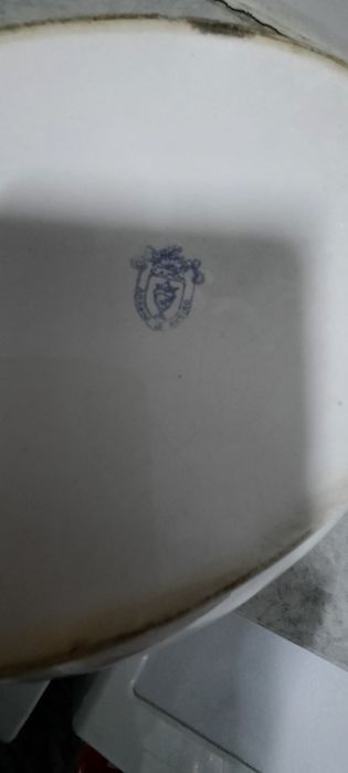 Terrina em porcelana antiga