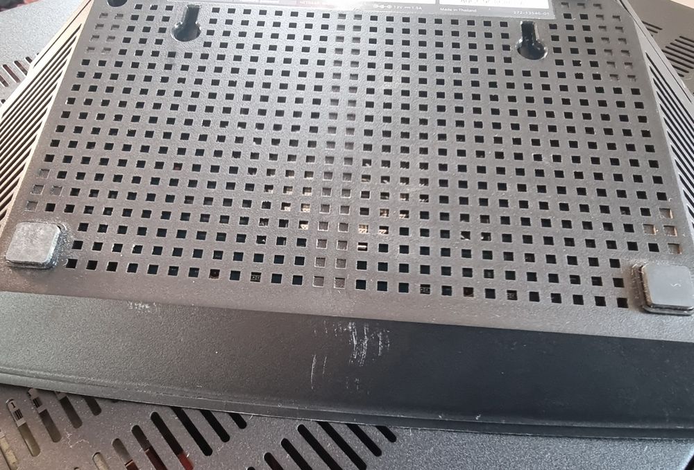 Router Netgear RAX10 WiFi 6 – używany, stan bdb, zasilacz