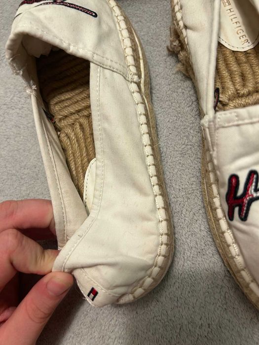 Białe espadryle na platformie Tommy Hilfiger 40