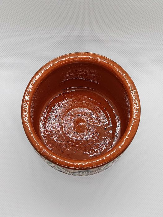 Pote com tampa em olaria alentejana pintado à mão e assinado