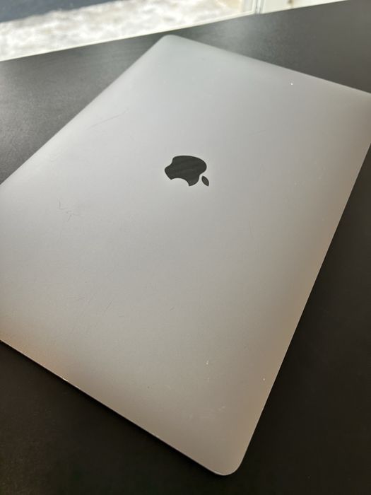 MacBook Pro 15”, 2018р, і7, SSD 256gb, 16gb ОЗУ. Макбук
