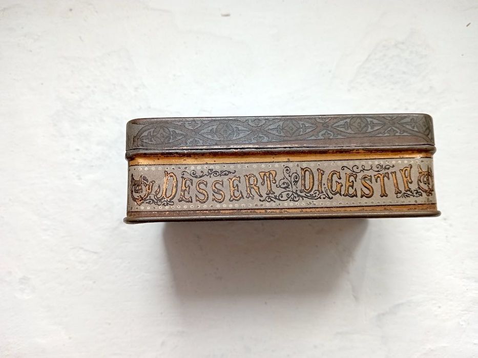 Latas antigas colecionáveis ano 1920 e 1930