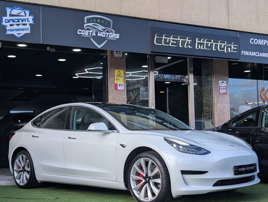 Tesla Model 3 Standard Range Plus RWD