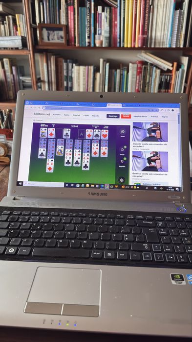 Samsung RV520 i5 | SSD 600GB | DVD | Rápido e funcional | Windows 10