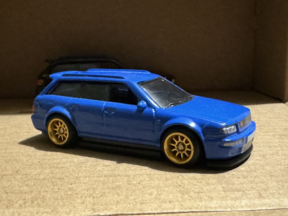 Hot wheels на резиновых колесах