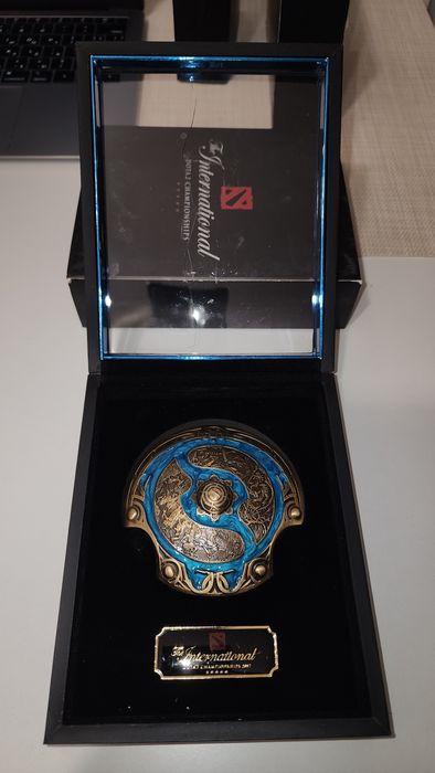 aegis dota 2 - przedmioty kolekcjonerskie | OLX Antyki i