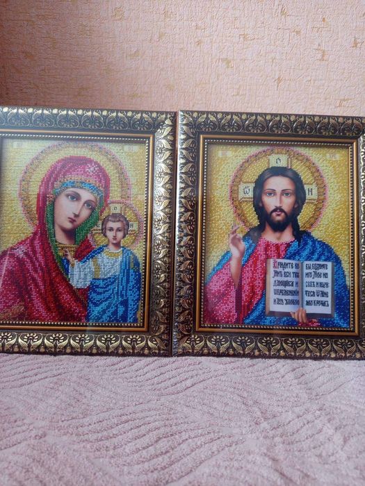Дві Ікони вишиті бісером стандартний розмір  А-4