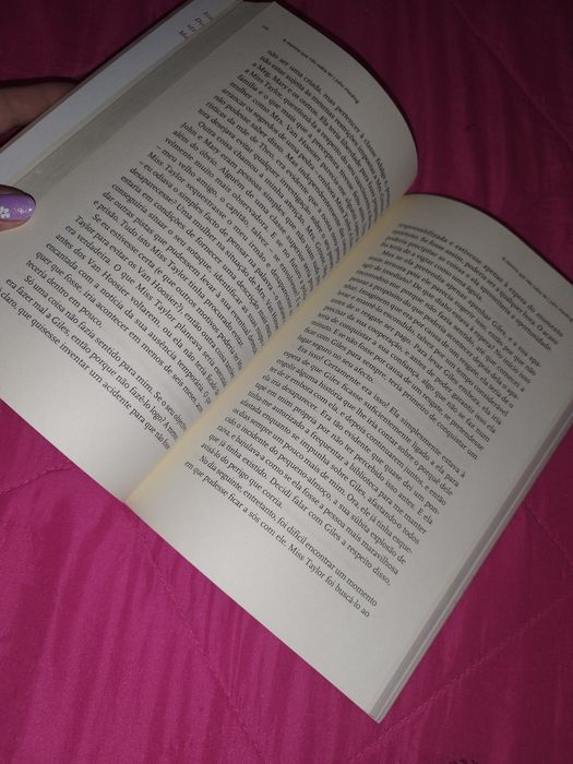 A Menina Que Não Sabia Ler
de John Harding