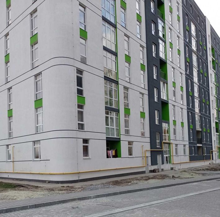 Продаж 2-к. квартири ЗДАНИЙ 79/51/28м² Винники вул.Кільцева 95000$