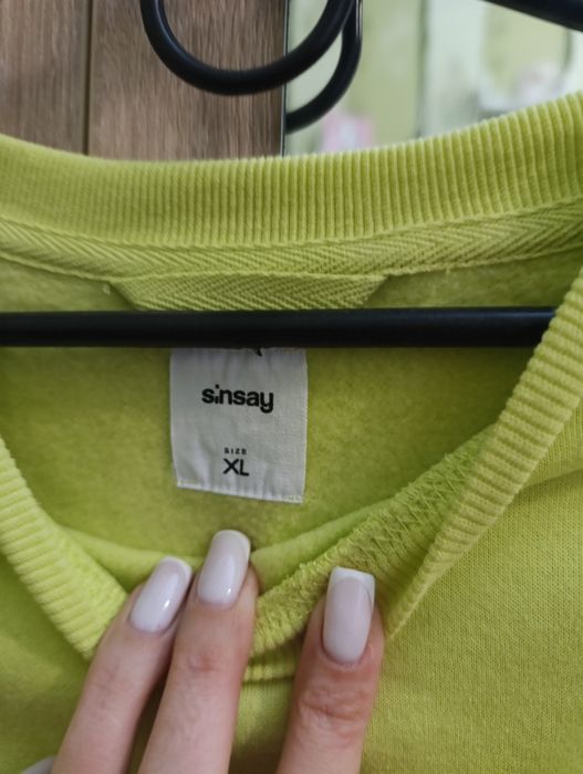 Кофта на девушку лонслив