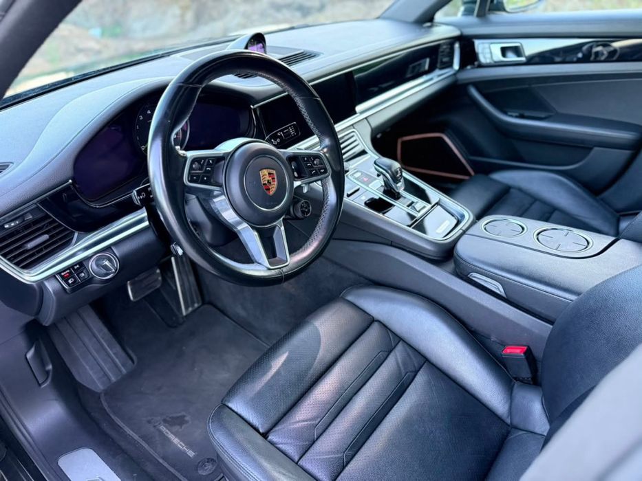 Porsche panamera 4 E-Hybrid — photo 4