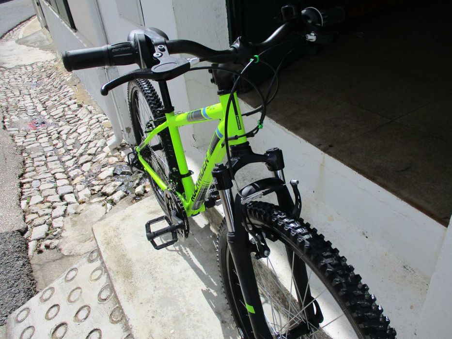 ROCKRIDER ST500 Verde Neon Roda 24