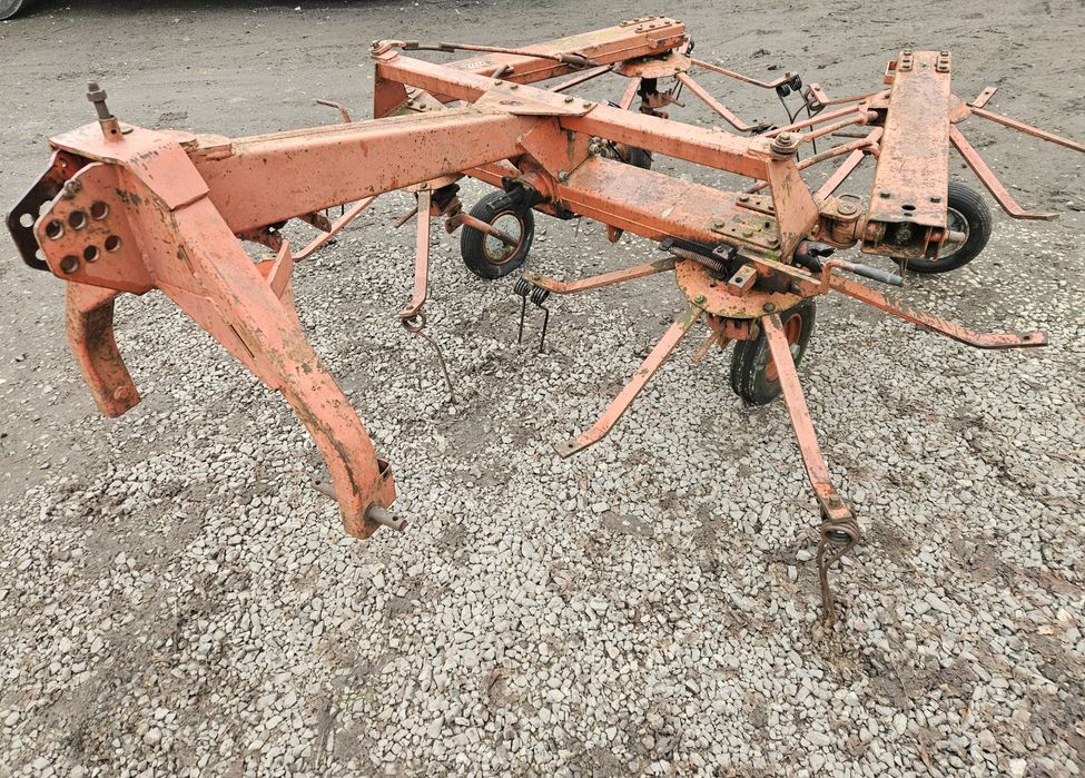 Przetrząsarka karuzelowa do Siana Fella TH520 (Pająk, Rozbijak, Claas)