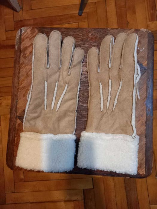 рукавички жіночі. виворотка   нові