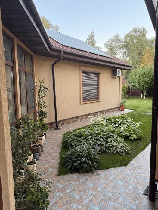 Київ Садова Осокорки р-н Шлюз №2 єроремонт будинок без комісії