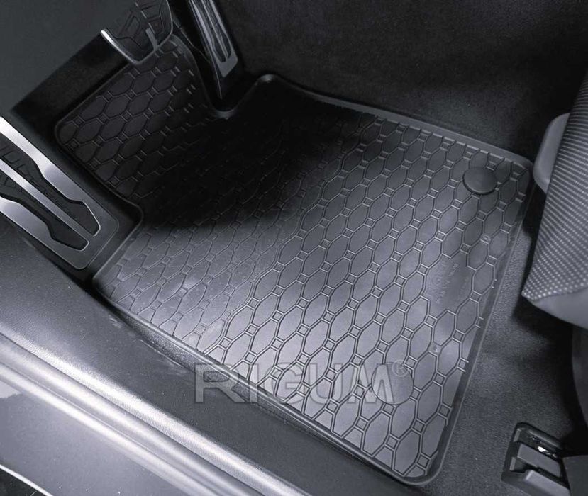 BMW 5 (G60), i5 з 2024- Коврики в салон | Резинові автокилимки БМВ
