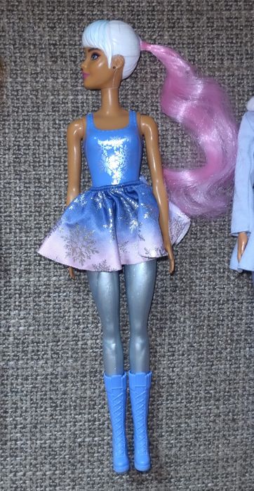 Barbies princesa e Color Reveal