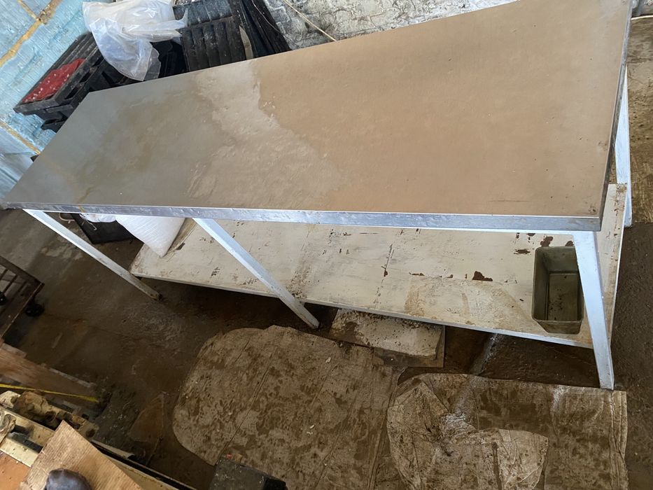 Столи з нержавійки