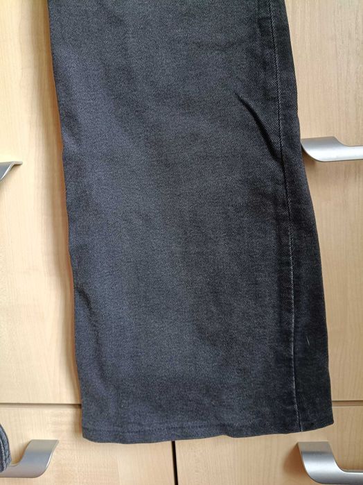 Czarne spodnie z rozszerzanymi nogawkami H&M Divided 34 XS S2