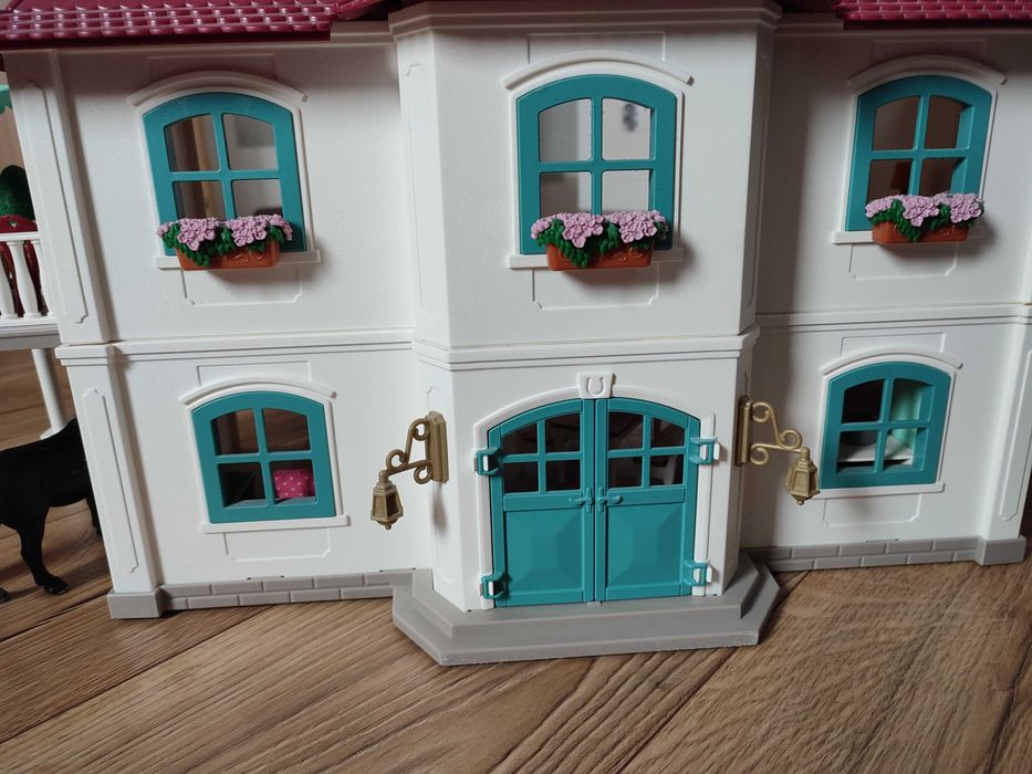 Schleich Horse Club Duże centrum jeździeckie 42416