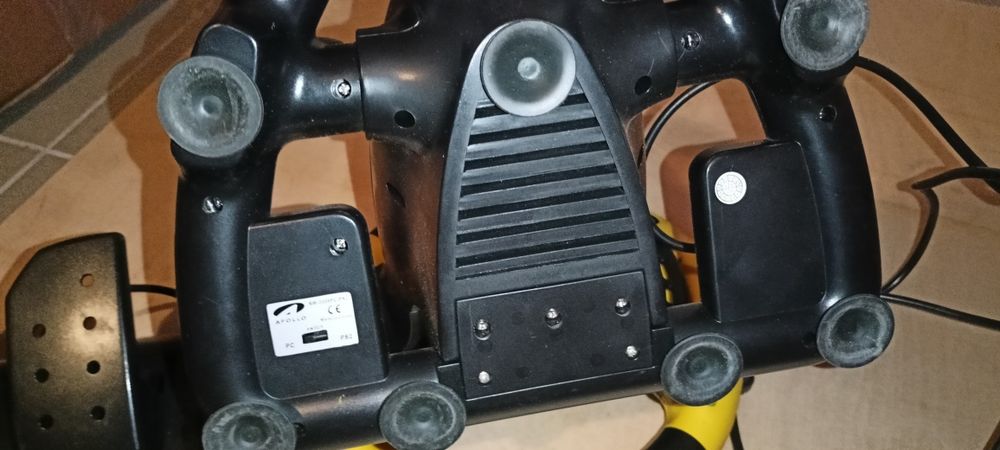 Kierownica z pedałami do PC lub PS2 APOLLO MX-V9