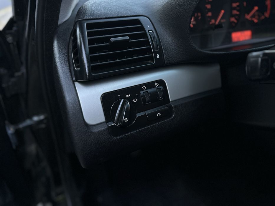 BMW 3-Series 2.0D