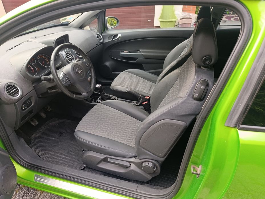 Opel Corsa 1.4 16V