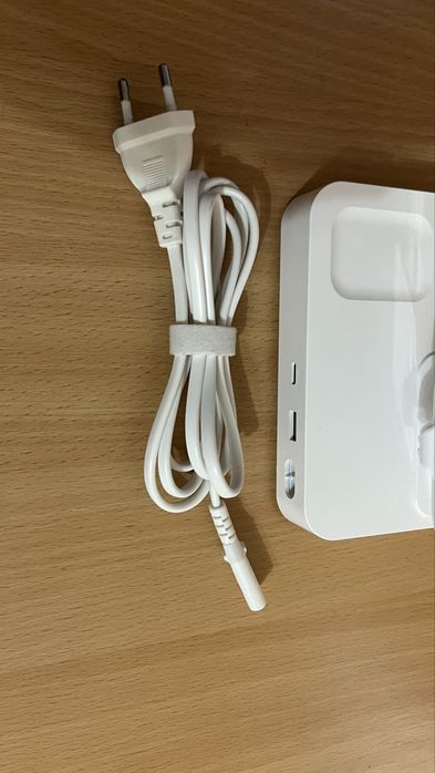 Зарядна станція Timstool Charging Station на три пристроі