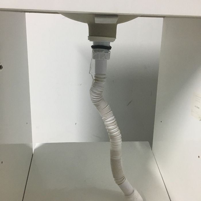 Lavatorio de WC com armário