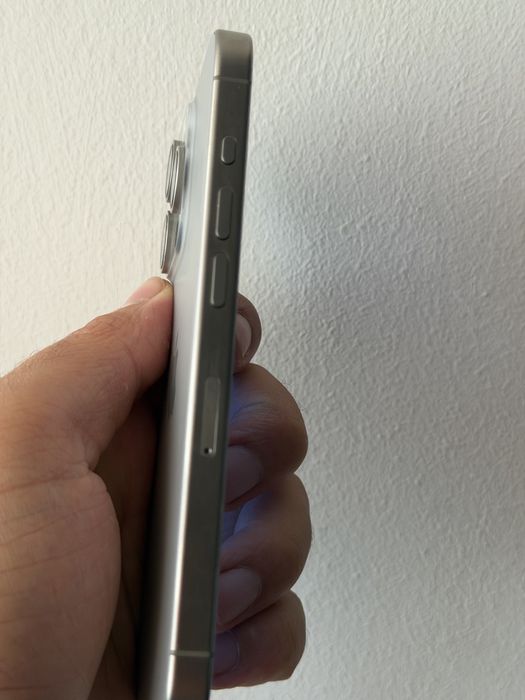 Iphone 15 pro natural 128