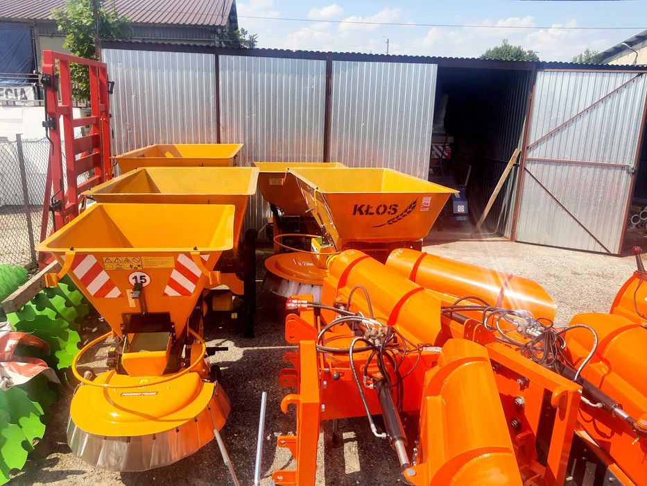 Piaskarka posypywarka taśmowa  300kg, 400kg ,600kg ,800kg KŁOS