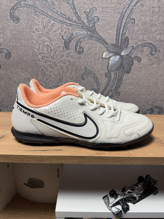 Футзалки Nike Tiempo Legend 9