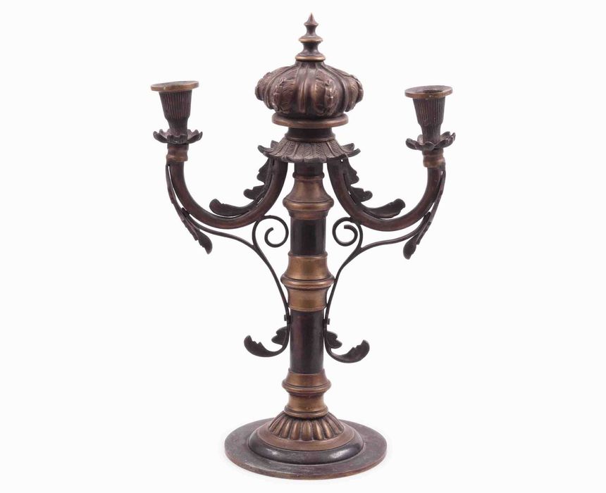 Candelabro antigo em bronze