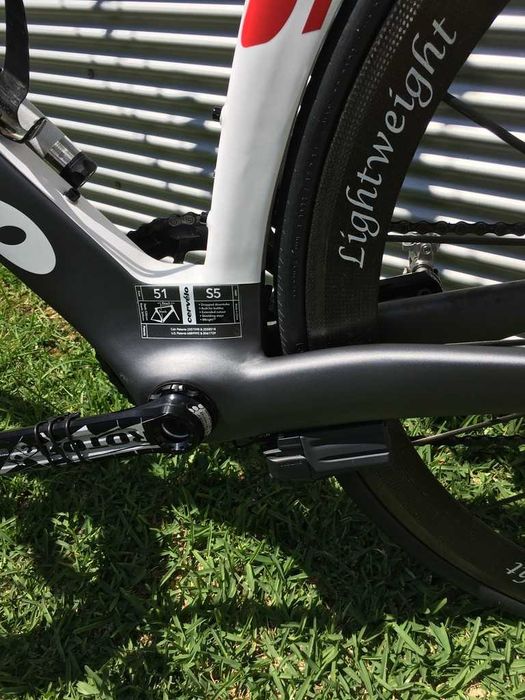 Bicicleta Cervélo S5 Dura Ace di2 rodas Lightweight