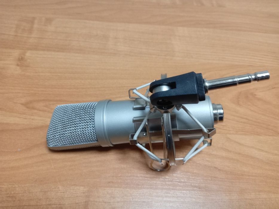 Mikrofon pojemnościowy Alctron UM100