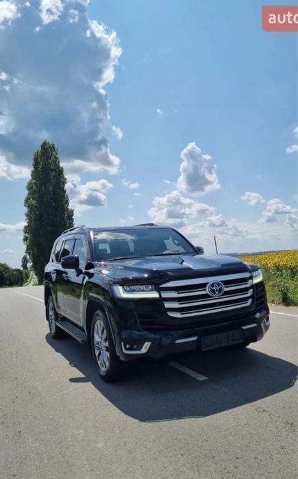 Toyota Land Cruiser 300