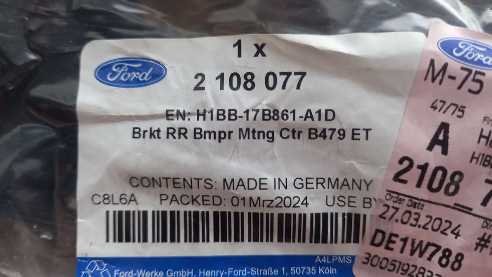 FORD FIESTA MK8 17+ Slizg Mocowanie  zderzaka