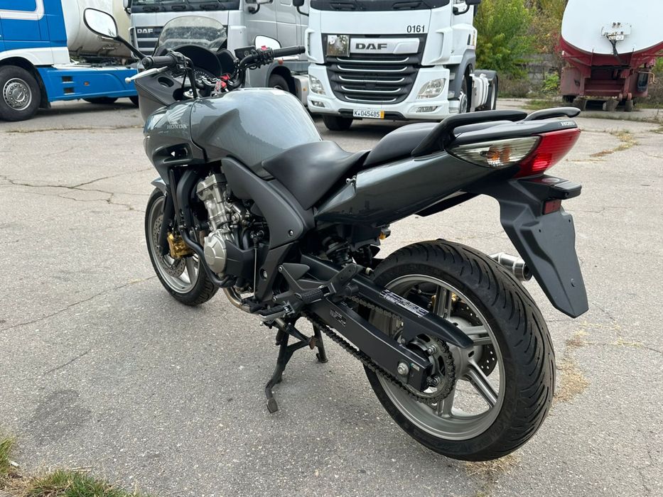 Продам мотоцикл HONDA CBF600