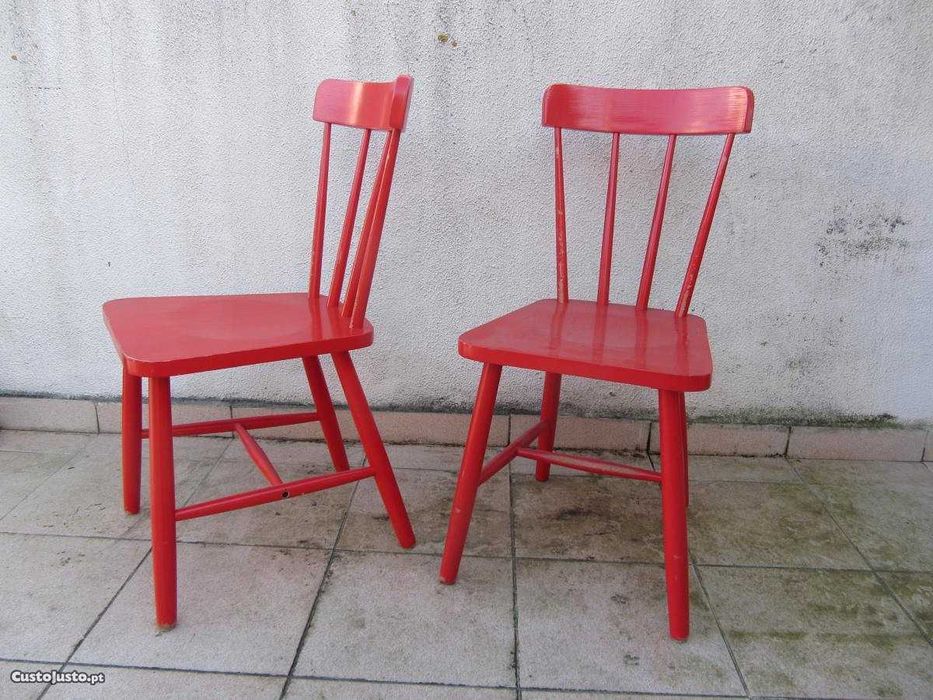 Banco em madeira e Cadeiras Vintage