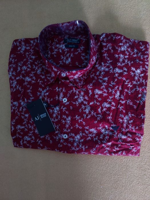 Koszule męskie premium wyszywane logo.