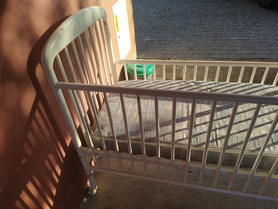 Cama de bebe da Trama