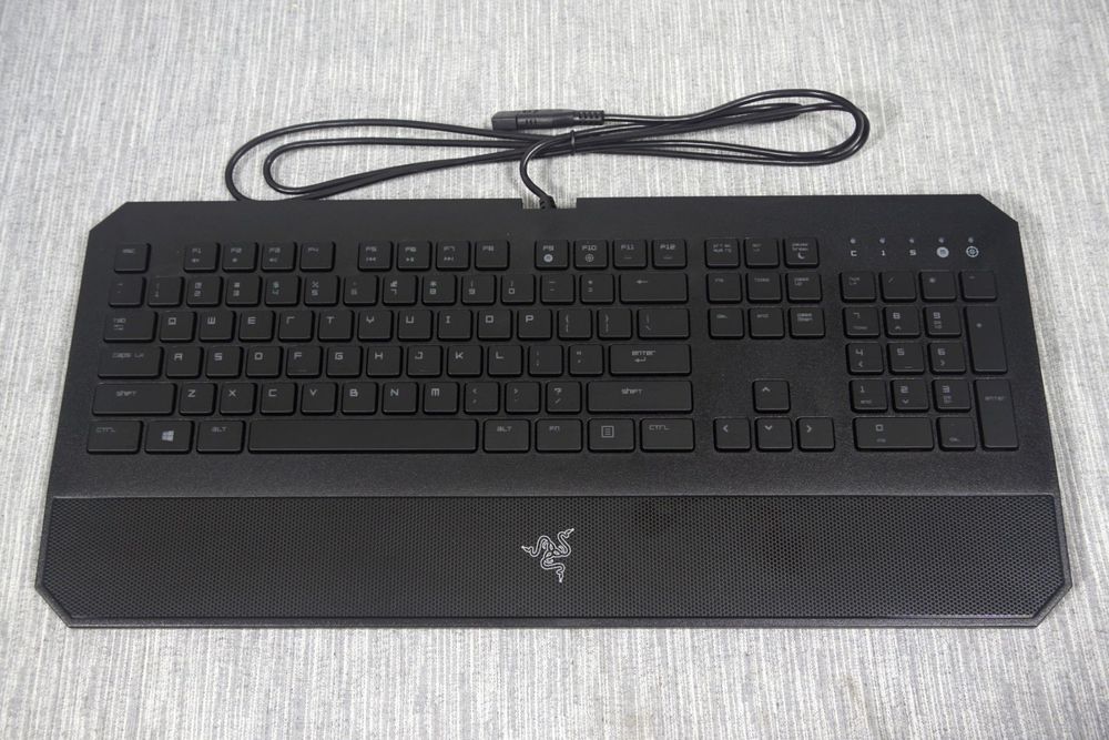 Teclado Razer Deathstalker Chroma
